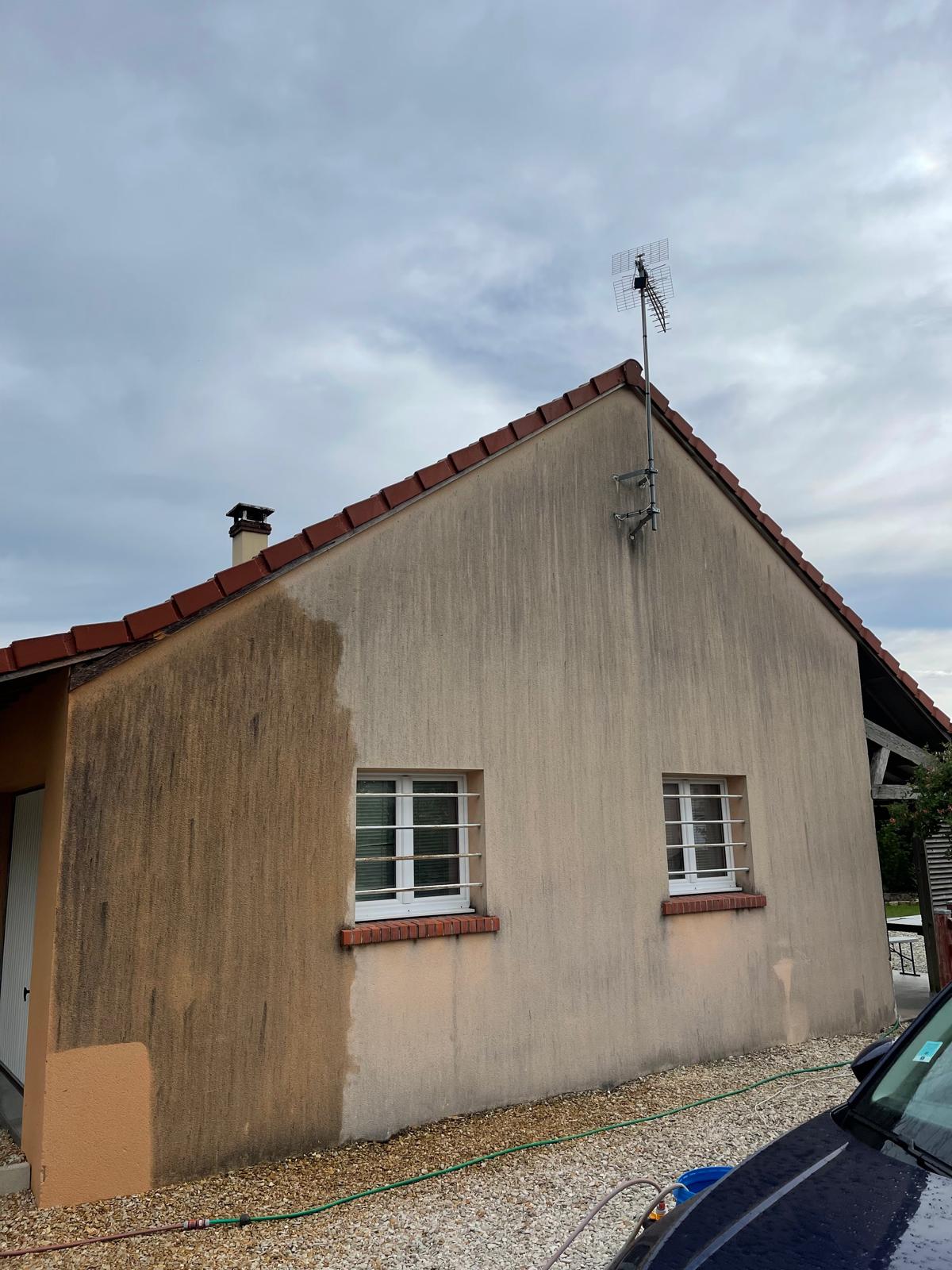 Façade avant nettoyage