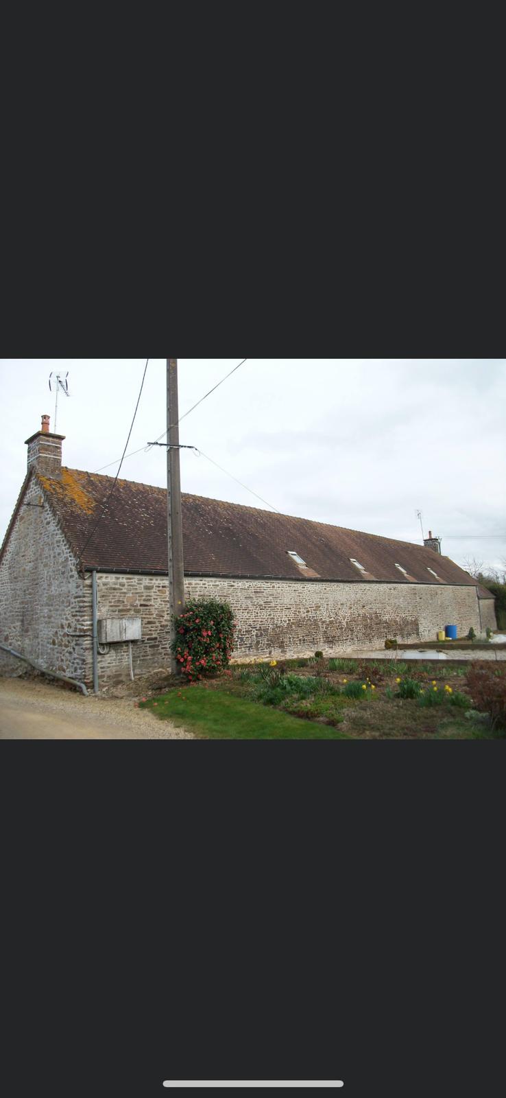 Façade avant nettoyage