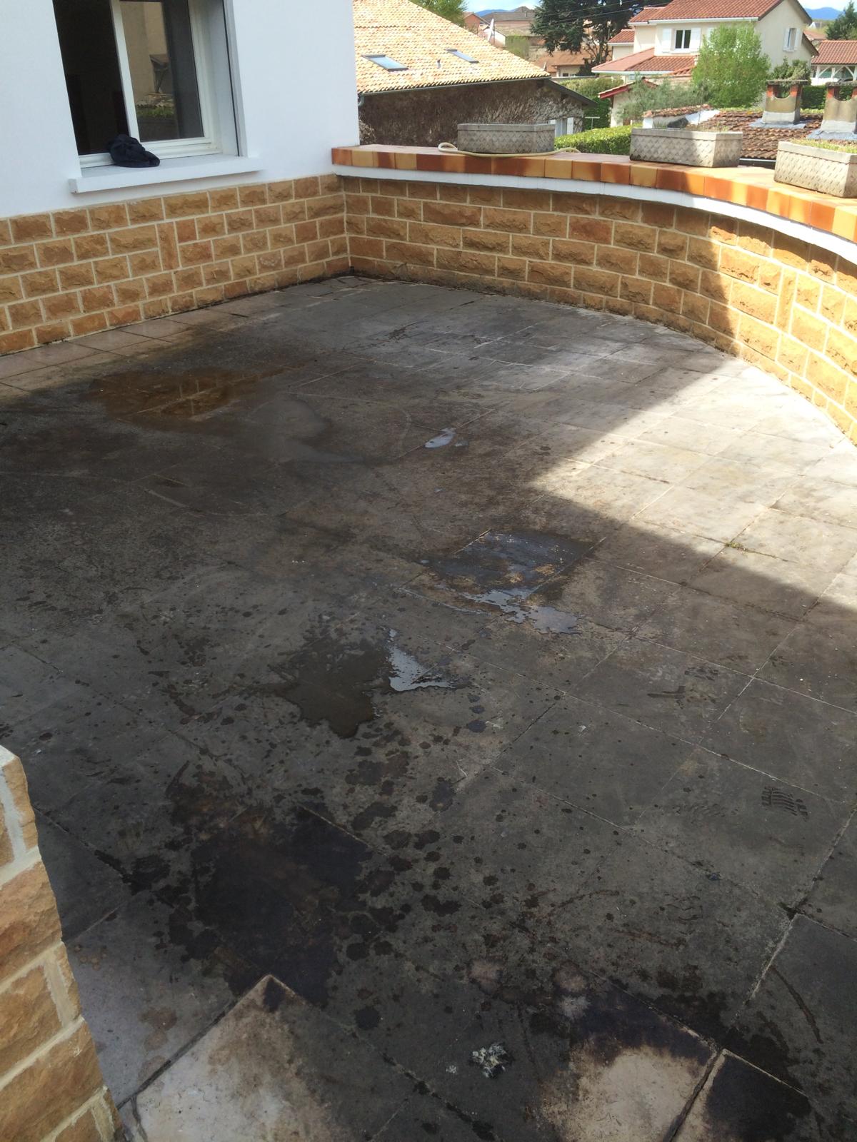Terrasse avant nettoyage